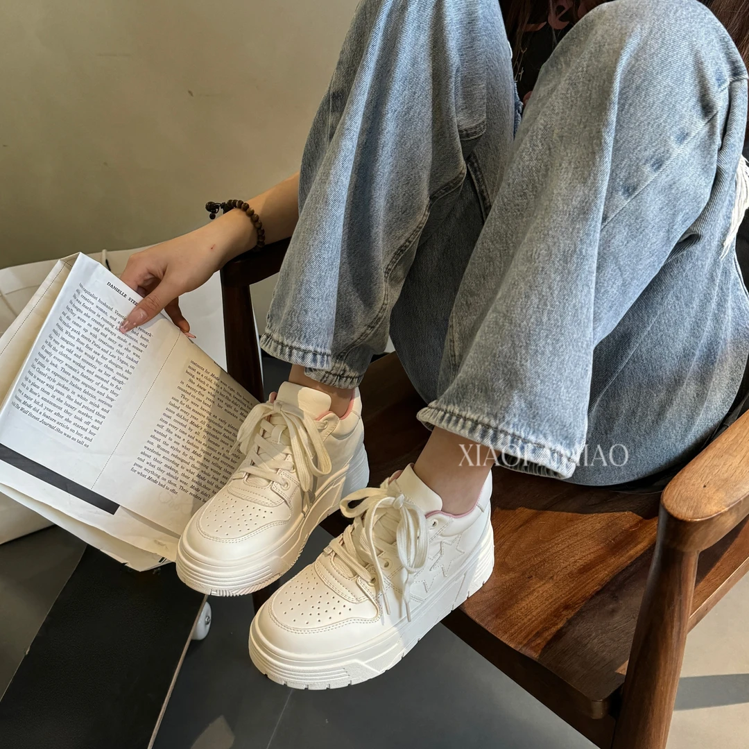 小发喵小众休闲隐形内增高百搭厚底星星小白鞋