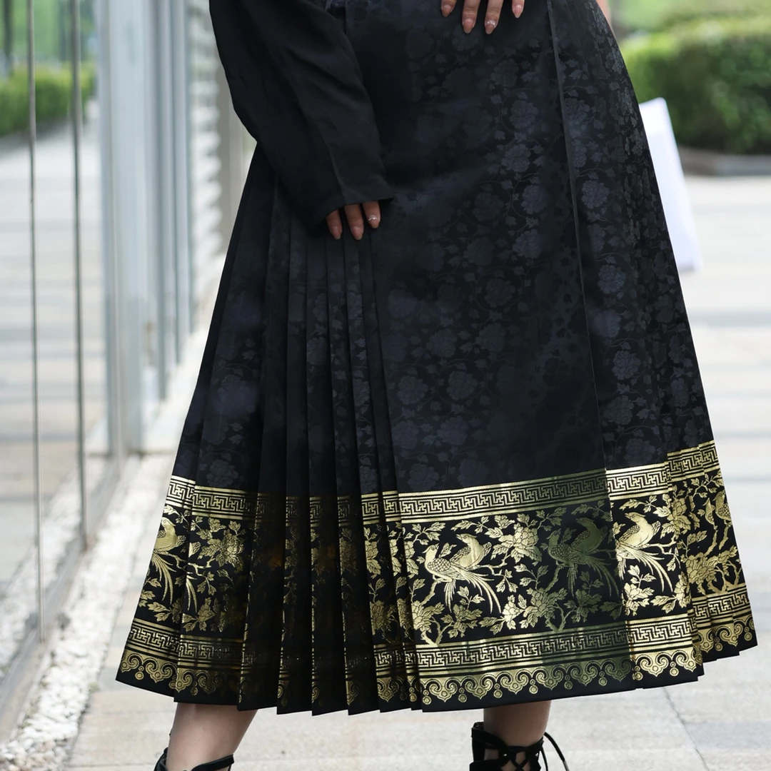 檀绾-牡丹喜鹊日常改良中长款带口袋缎仿螺钿织黑夏季明制马面裙