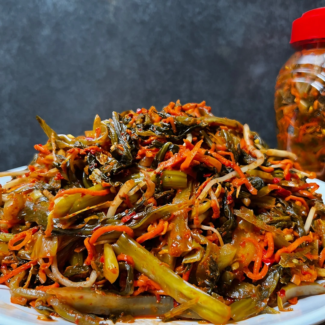 云南德宏景颇手工腌菜