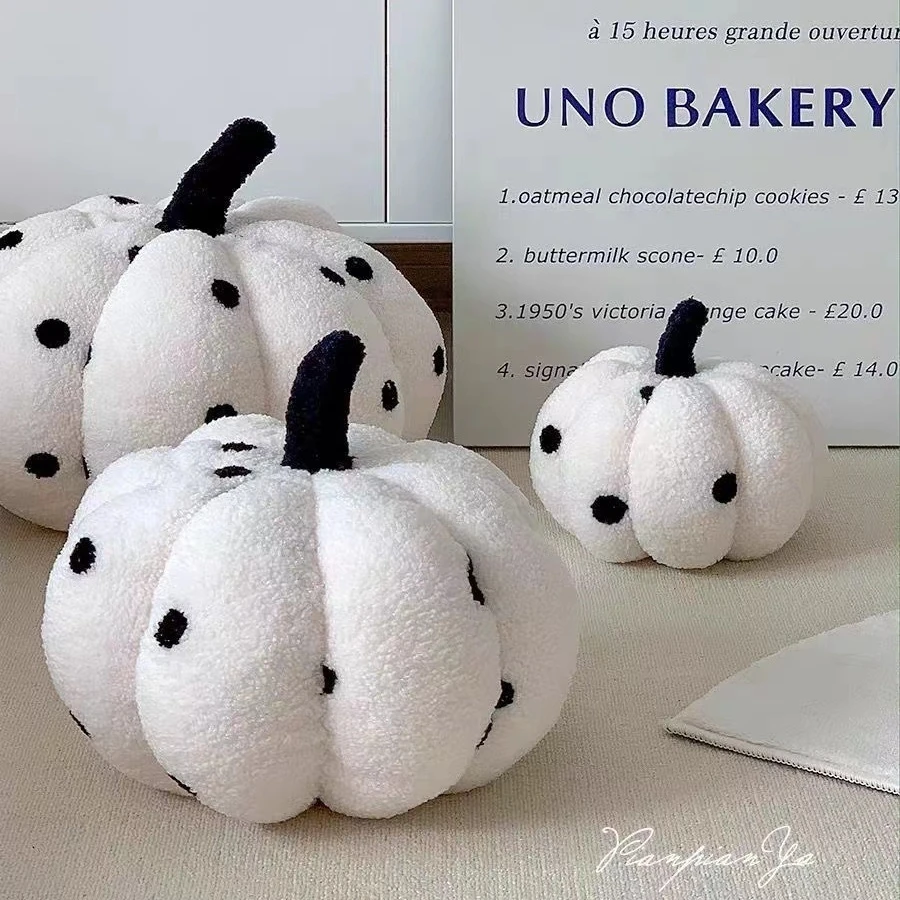 南瓜抱枕ins风毛绒沙发抱枕卧室创意装饰摆件飘窗靠枕女生日礼物