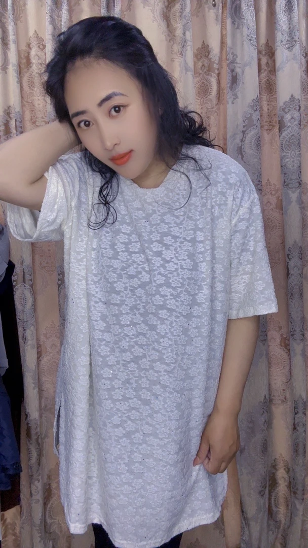 大码宽松休闲透气简约时尚圆领t恤