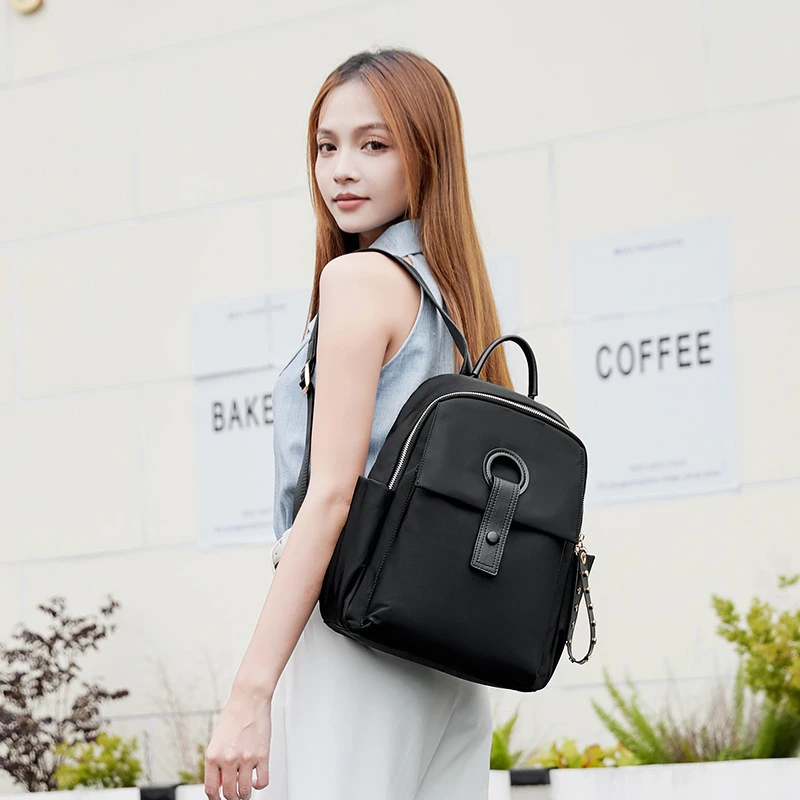 女士休闲双肩背包2024新款复古简约高级感时尚轻便百搭通勤背包