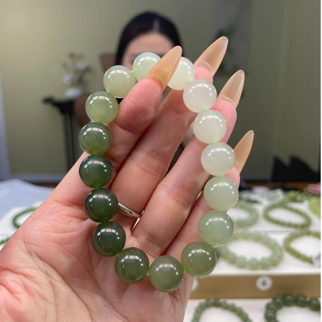 天然和田玉渐变J12手串百搭单圈精美时尚轻奢妈妈多样性发其一.