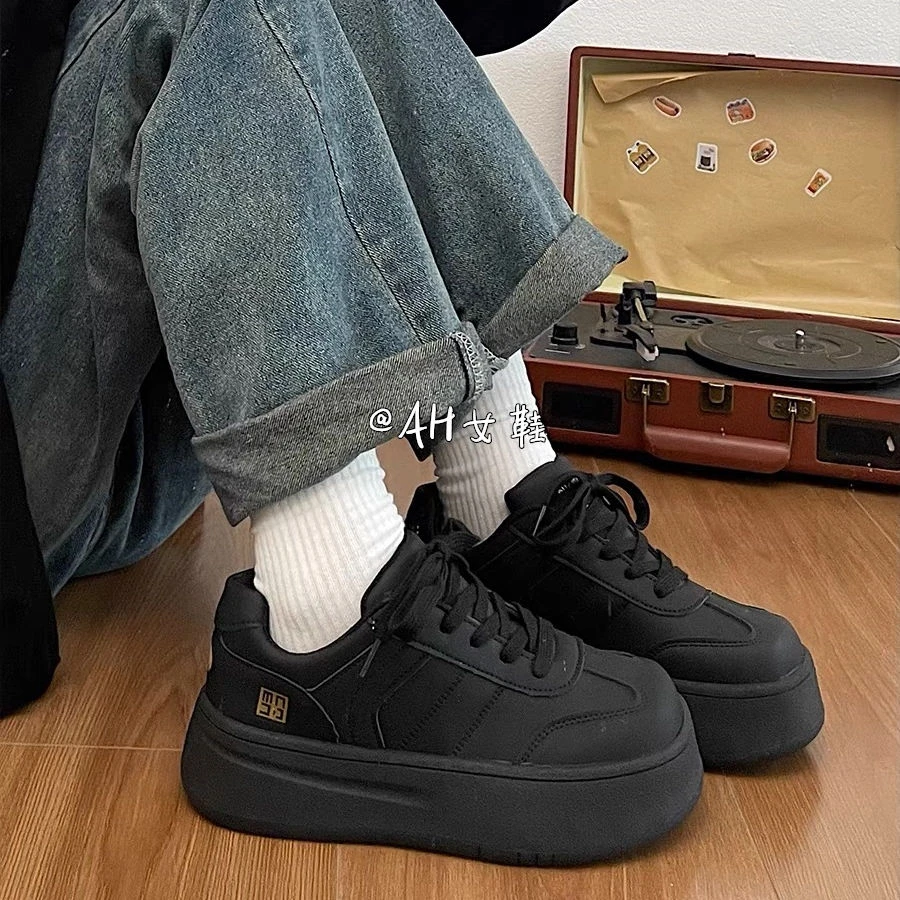 百搭ins女潮厚底春秋运动增高休闲透气2024新款面包鞋小黑鞋板鞋