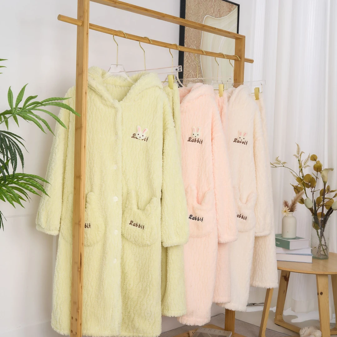 珊瑚绒睡衣女长款连帽加厚加绒甜美可爱冬款套装女士时尚保暖