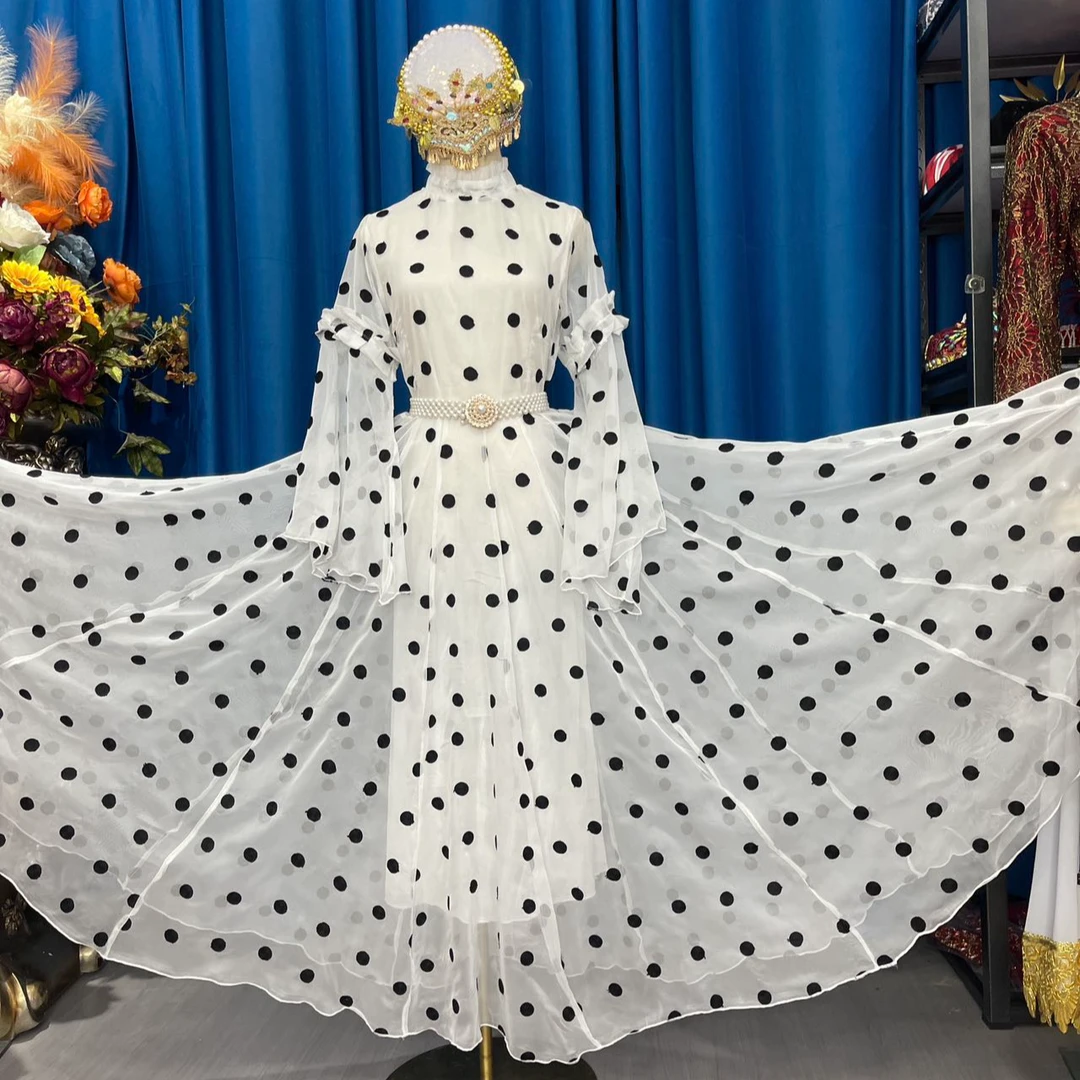 时尚民族服饰黑点点连衣裙