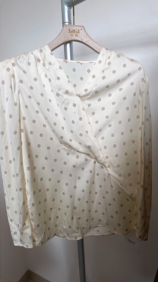 女士夏秋气质衬衣时尚孤品直播性感