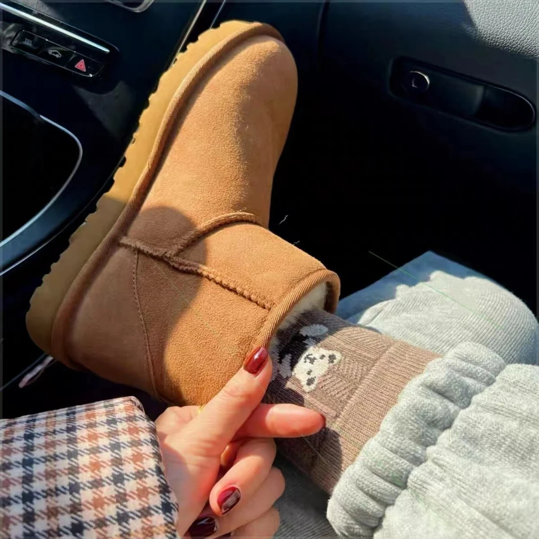 羊皮毛一体5854秋冬经典女冬季加绒加厚防滑棉鞋U