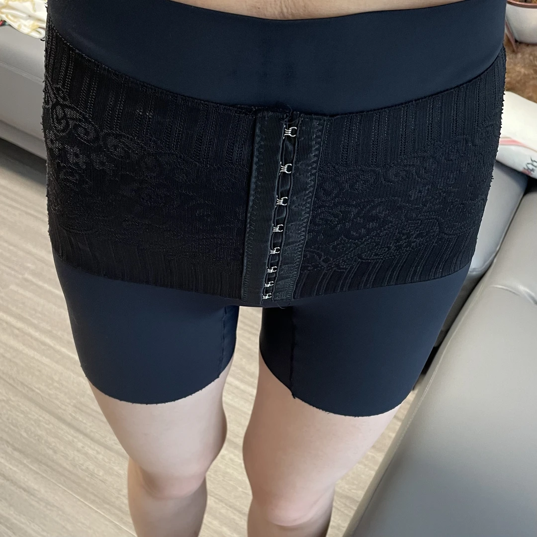 【相总家】精选新品~6699-高腰排扣打底裤子