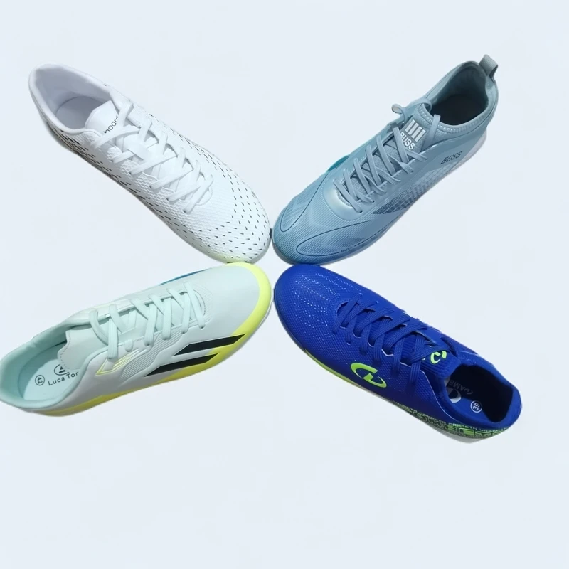 外贸单碎钉出口-高品质足球鞋运动鞋撤柜尾单（高性价比）足球鞋