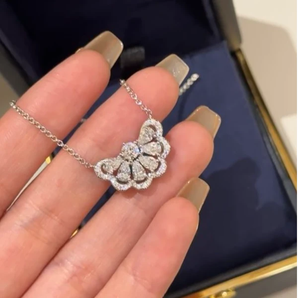 99新 Chopard/萧邦 小花6欢 Precious lace nuage镶嵌满钻项链