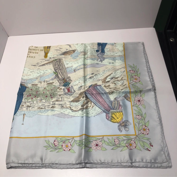 99新 Hermes/爱马仕 小花6枫 爱马仕丝巾诺曼底贵妇人 拼色