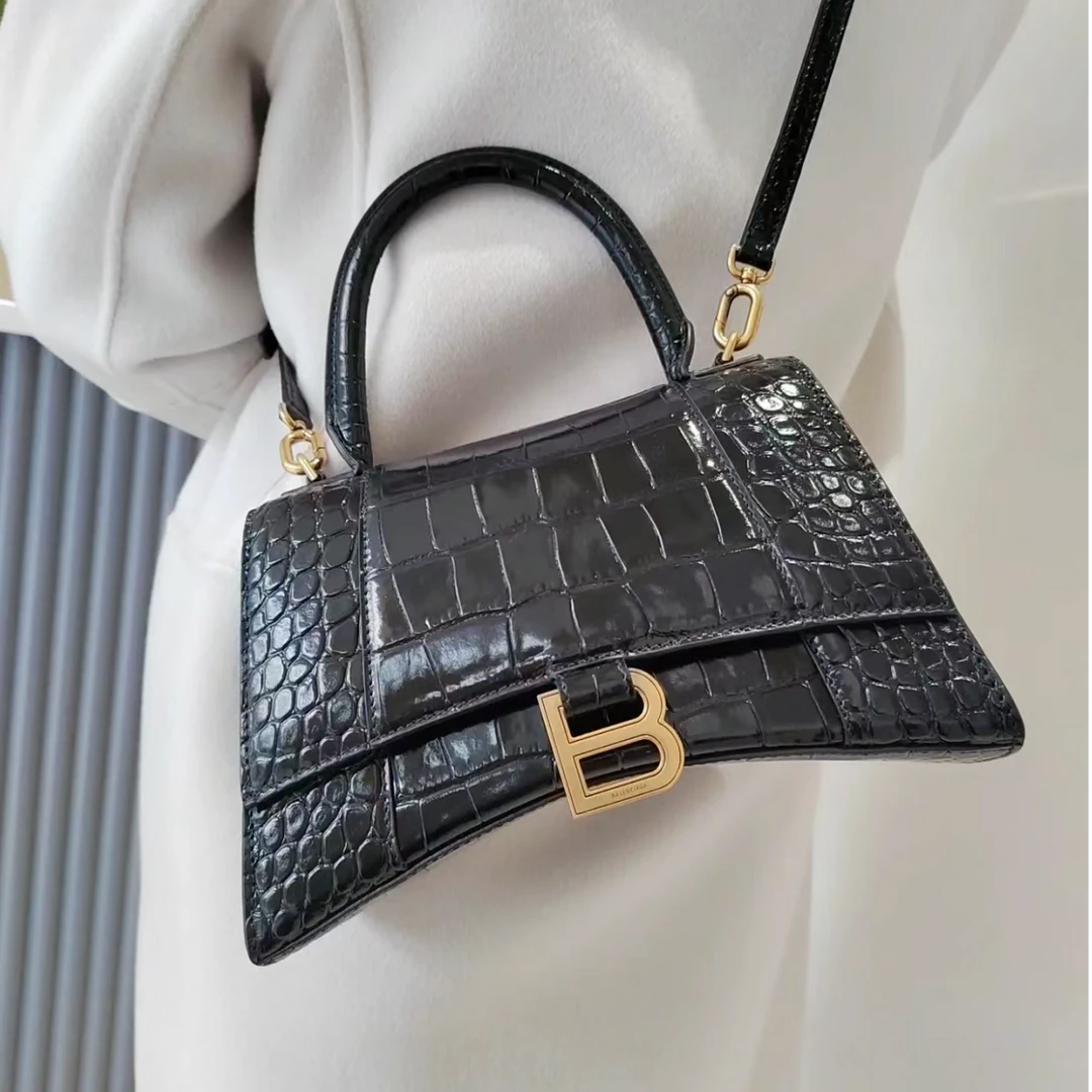 99新 Chanel/香奈儿 【小花念念】沙漏 灰色 金扣 单肩包