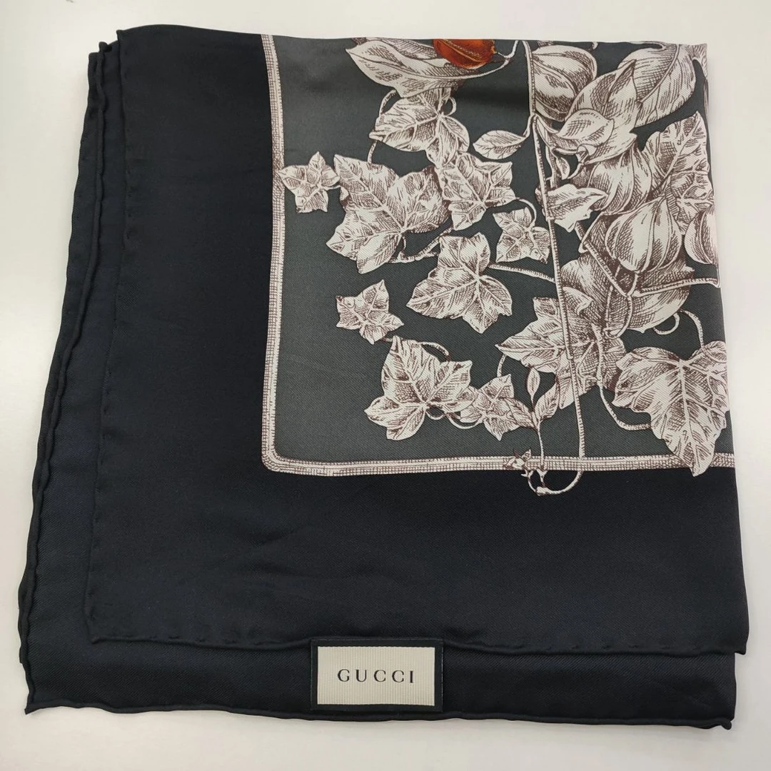 99新 GUCCI/古驰 【小花念念】灰白印花丝巾 90*90 黑色