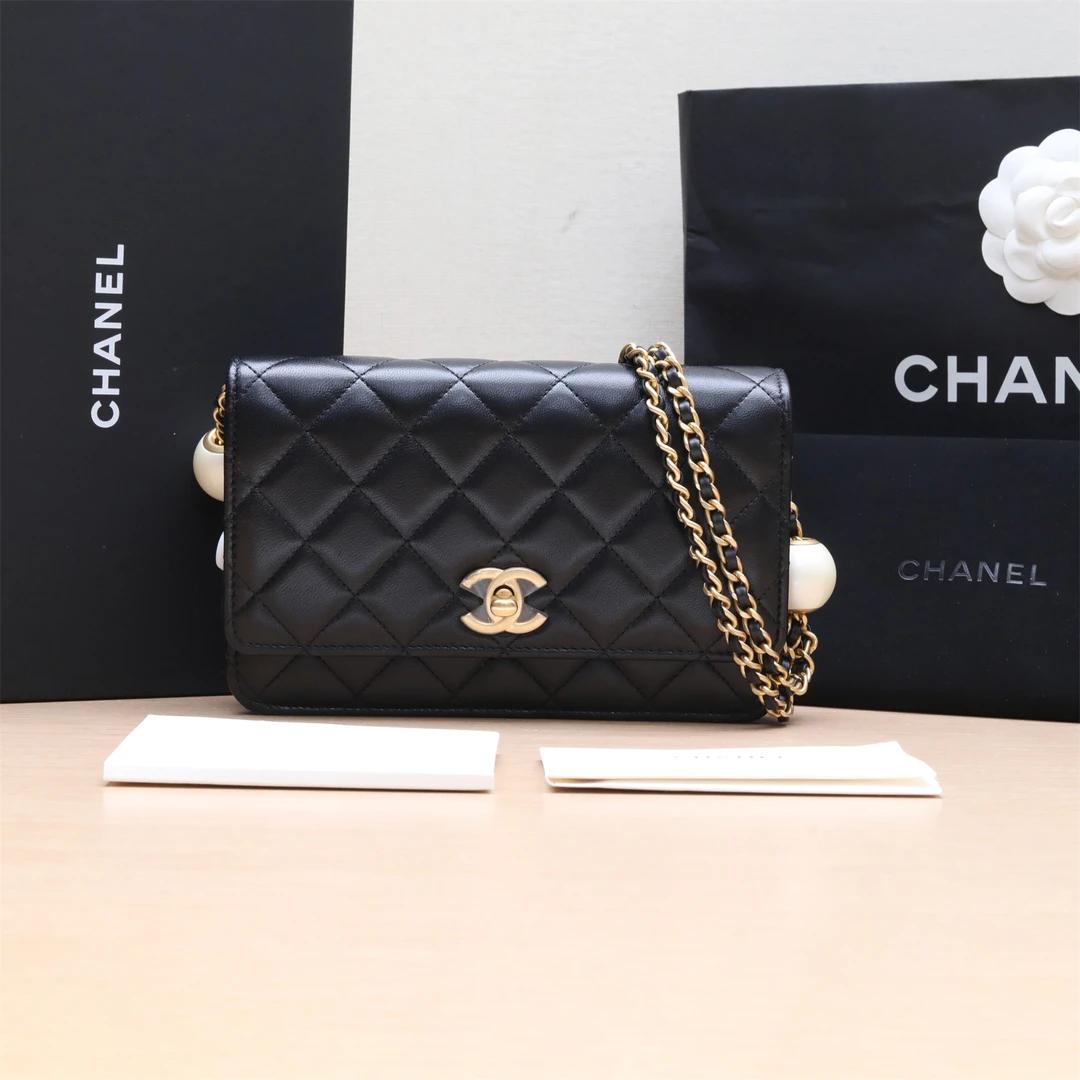 99新 Chanel/香奈儿 小花6欢 24S CF WOC 双珍珠调节 黑色 芯片开