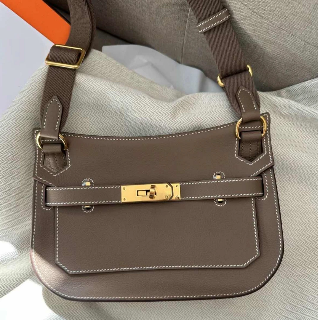 全新未使用 Hermes/爱马仕 全59900 小花6欢 吉普赛 mini包