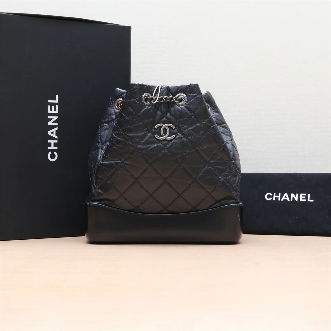 99新 Chanel/香奈儿 【小花Han】 流浪 双肩包 小号 黑色 24开 包