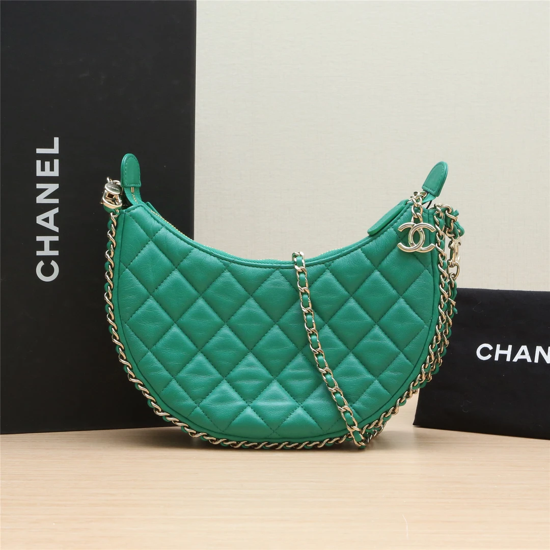 99新 Chanel/香奈儿 小花6欢 月牙包 绿色 皮革S 金扣 芯片开