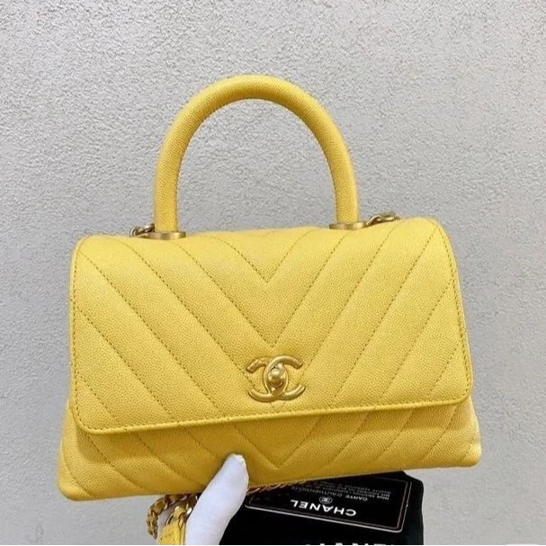 99新 Chanel/香奈儿 小花6枫Handle 小号 黄色V纹 27开 金扣