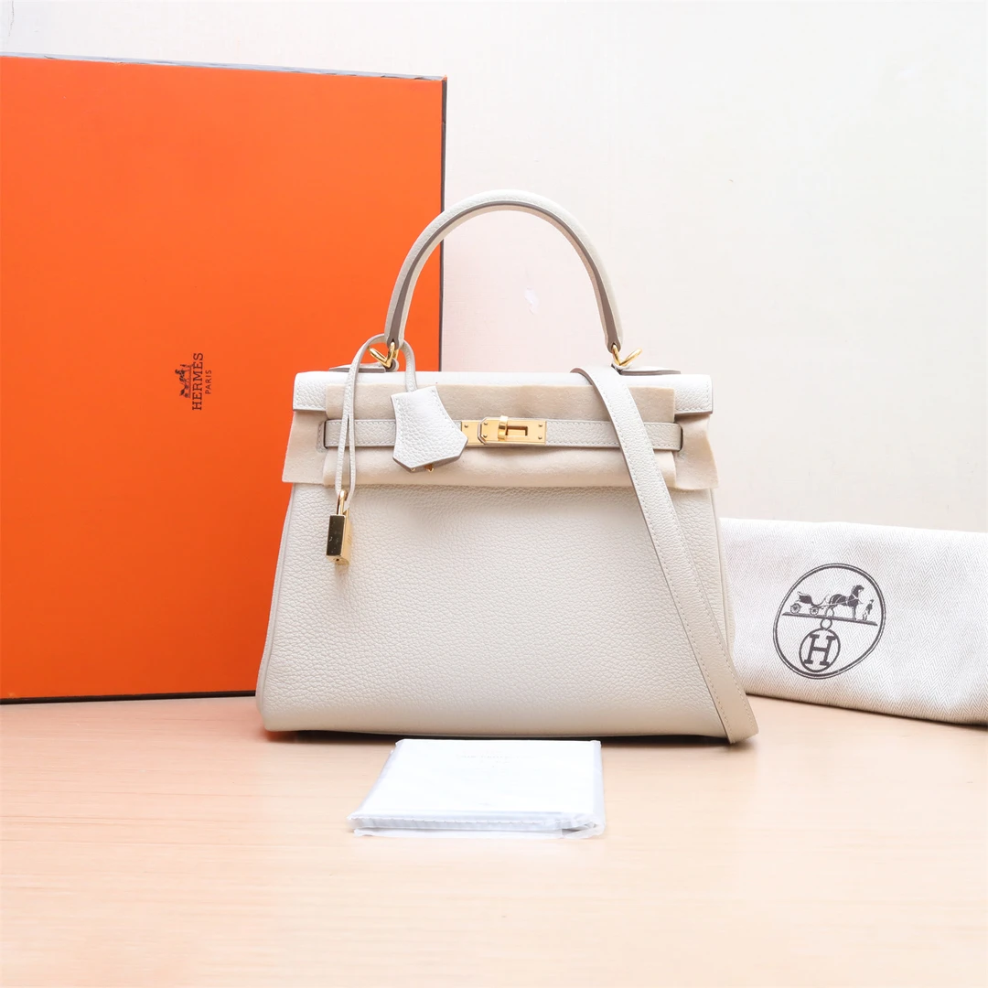 99新 Hermes/爱马仕 【小花Han】Kelly 25 奶昔白 tg皮 U刻 金扣 包