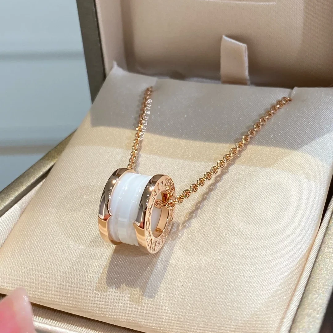 99新 BVLGARI/宝格丽 XF【小花念念】白陶瓷弹簧 项链