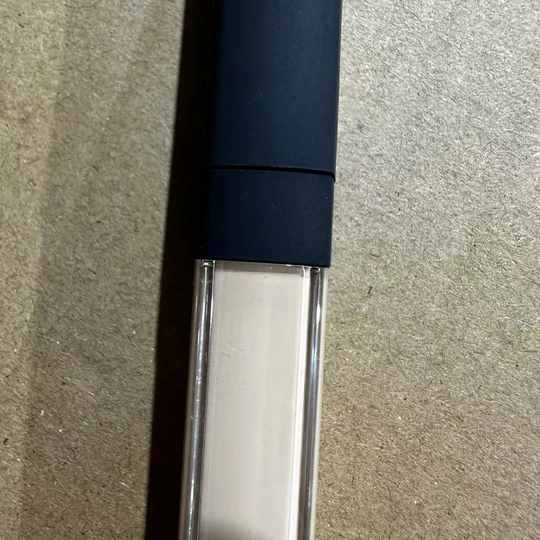 遮瑕 溢彩持妆遮瑕轻垫霜（甜蜜）K    K325