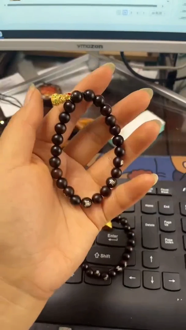 【闪购商品】木0.8玉化葫芦镶银手串