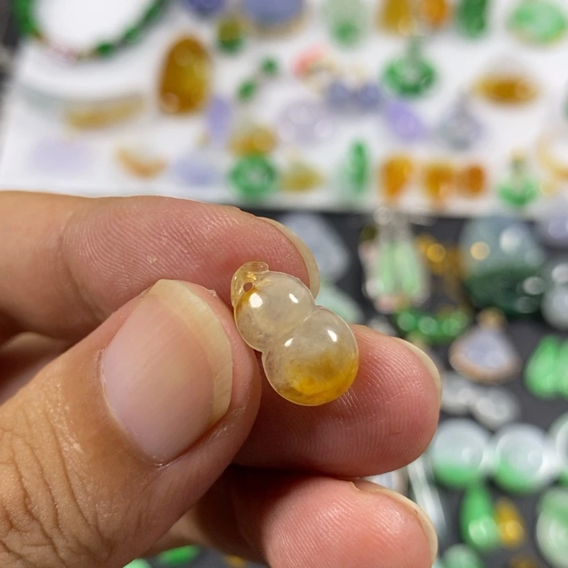 【闪购商品】翡翠颈饰18K金镶嵌J****e
