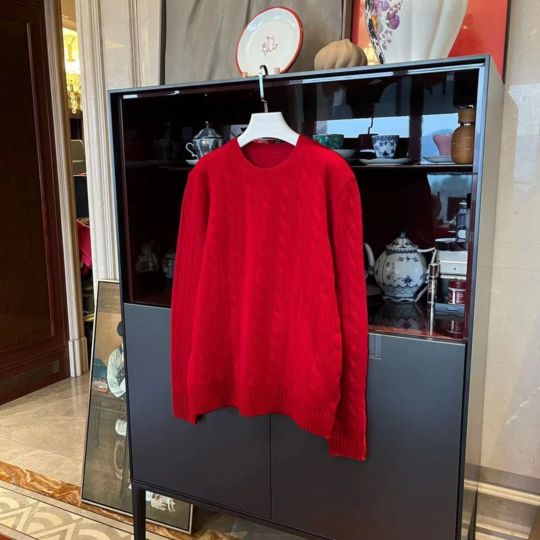 漫颜刘羊毛混纺红色针织衫2023秋冬新品圆领长袖套头纯色绞花上衣