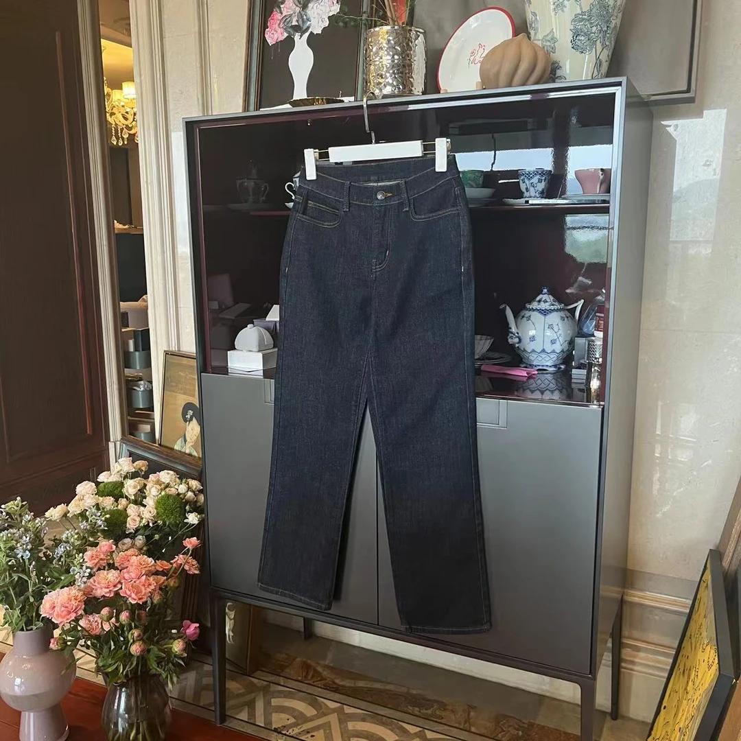 漫颜刘2024夏季新品氨棉藏青色牛仔裤中腰直筒纯色时尚休闲长裤