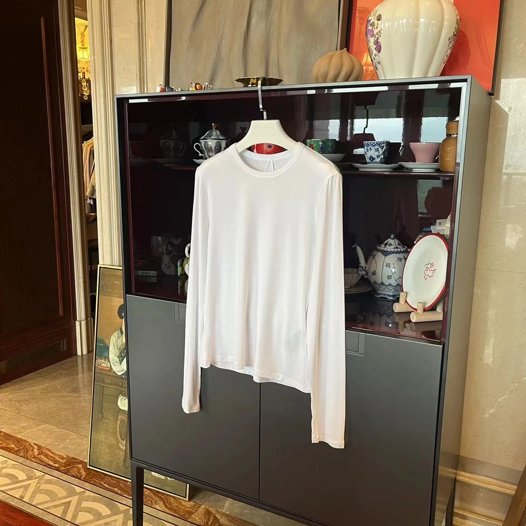 漫颜刘2024秋冬新品莫代尔白色T恤圆领长袖休闲时尚套头纯色上衣