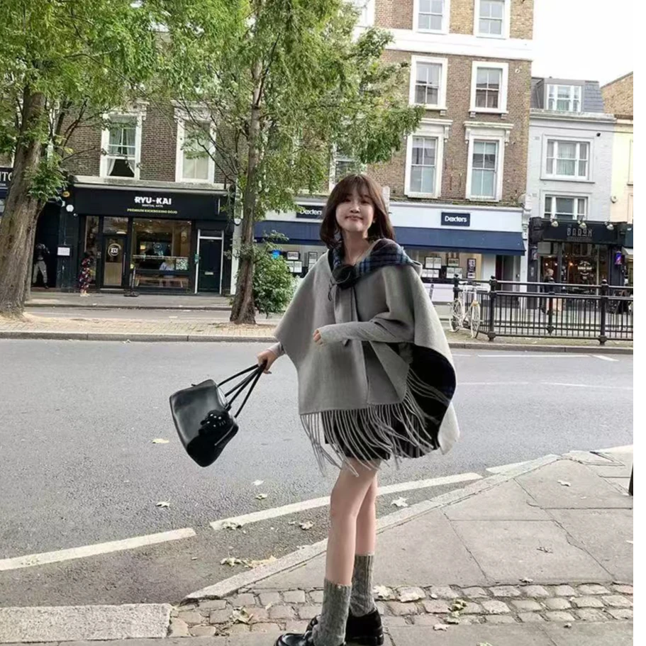 2024新款秋冬两穿斗篷外套设计感百搭慵懒风披肩7049