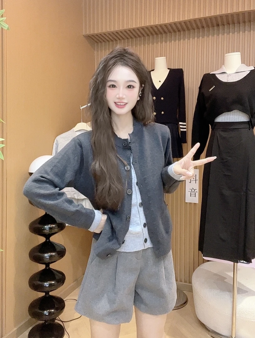 灰色假两件针织开衫毛衣女秋季圆领修身百搭上衣-133