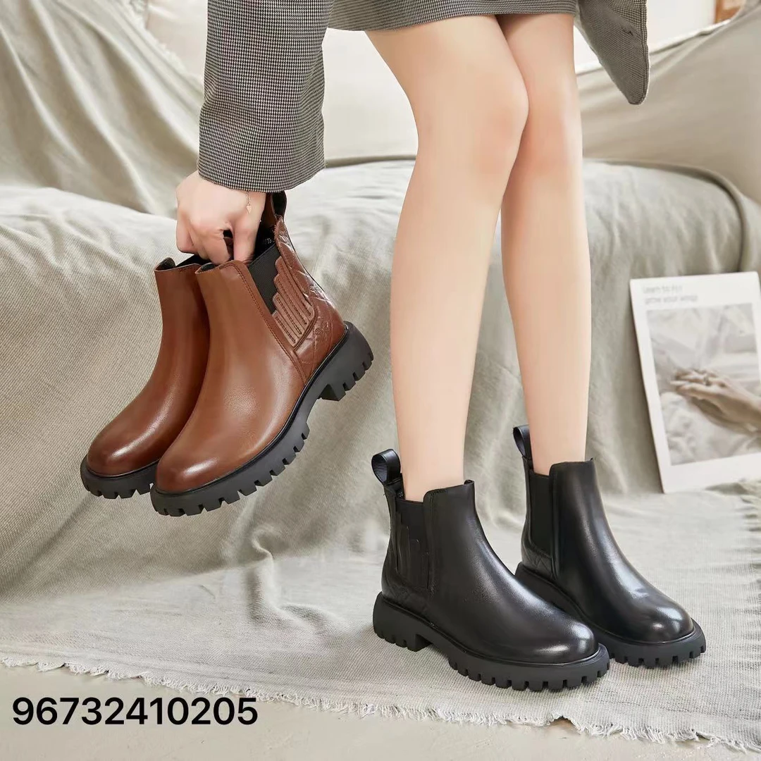 新款女粗跟短靴时尚英伦风