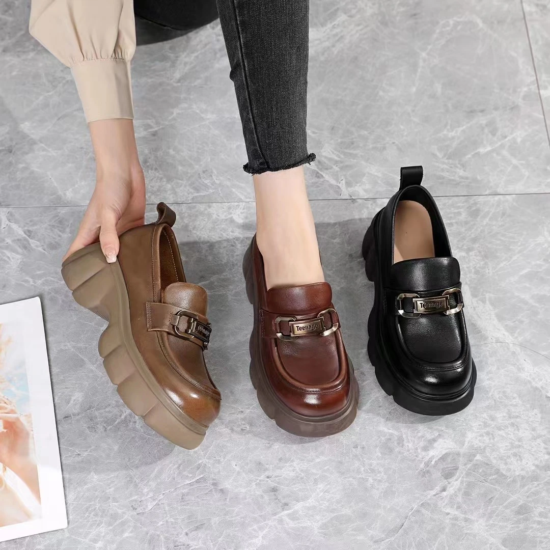 0222轻奢风真皮厚底女鞋手工复古粗高跟单鞋增高松糕黑色乐福鞋女