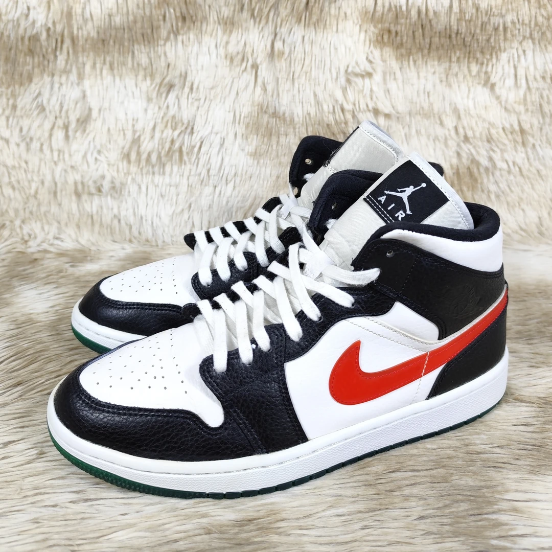 42.5码 正品Nike AJ1 彩钩熊猫 95新 无开胶破损 公价：1099#361H3