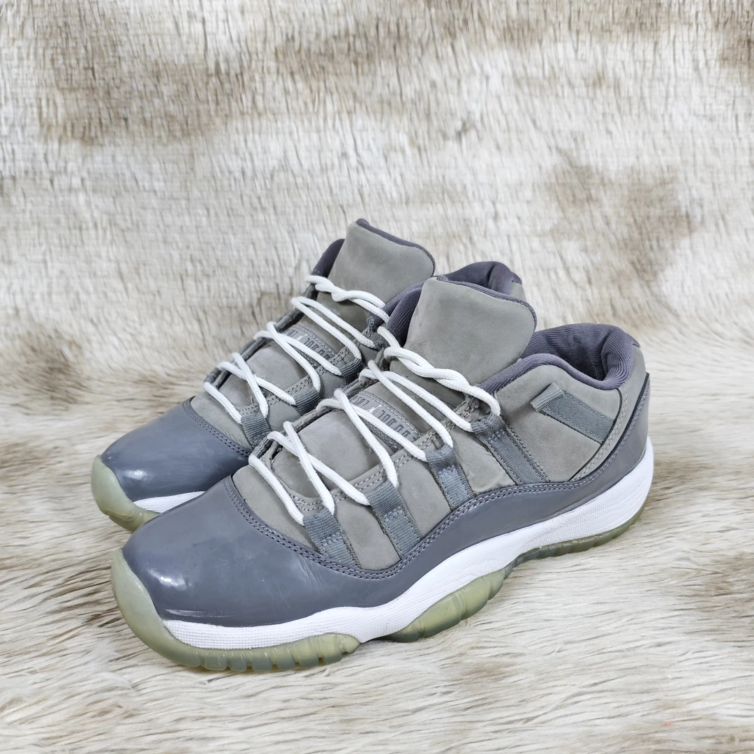 38.5码 正品 AJ11酷灰 鞋口鞋舌磨损 9新 公价：2499#421B2