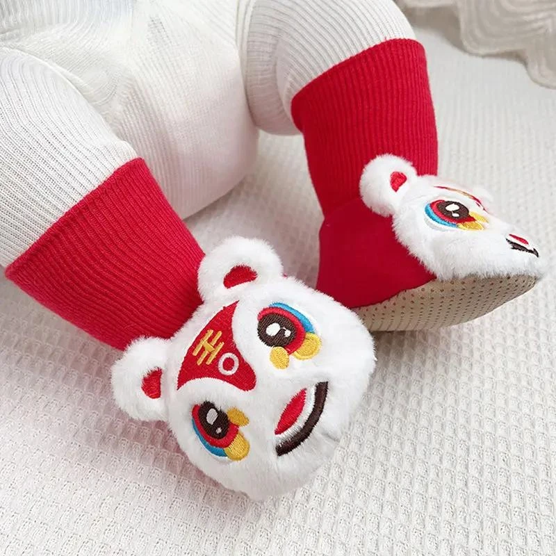 婴儿虎头鞋秋冬加绒保暖男女童红色新年鞋加厚宝宝软底学步地板鞋