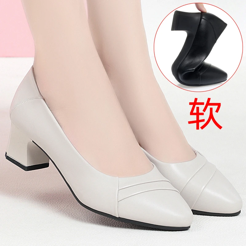 春秋软底粗跟浅口白色中年妈妈鞋舒适圆头中老年女士皮鞋单鞋女鞋