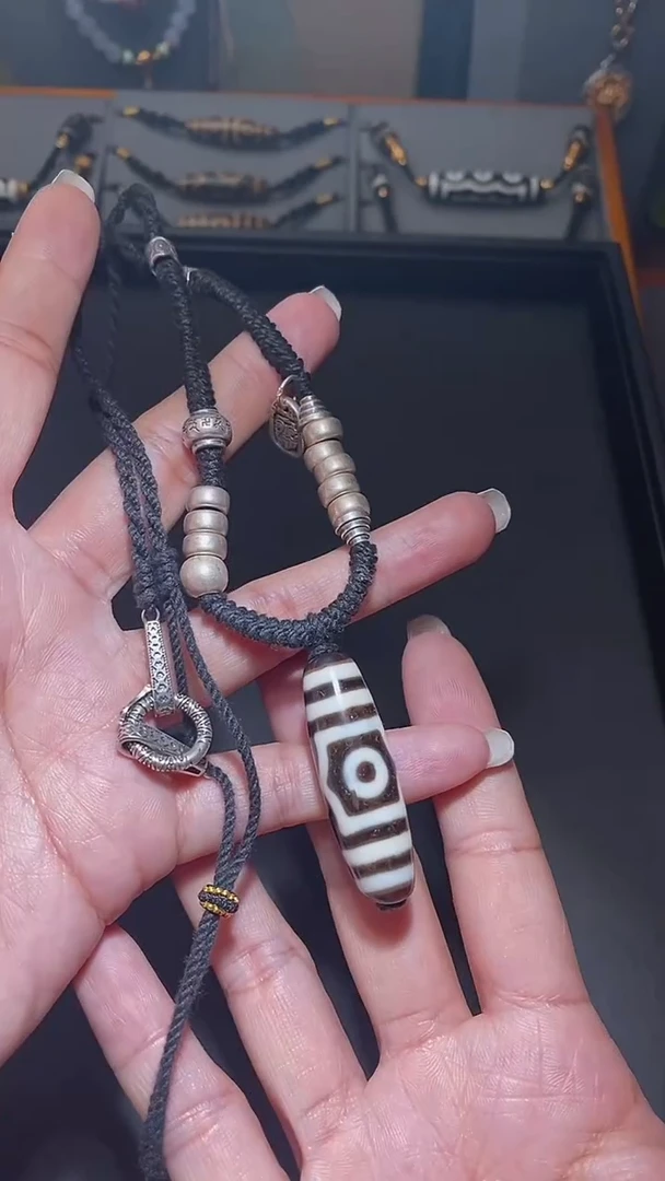 【闪购商品】玛瑙/玉髓颈饰未镶嵌Y41643大鹏三Y竖版吊坠