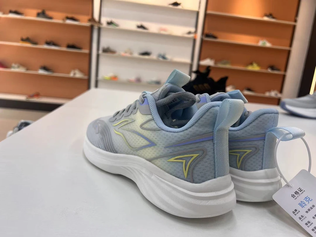 休闲跑步鞋减震跑步鞋舒适时尚夏季情侣网面86006