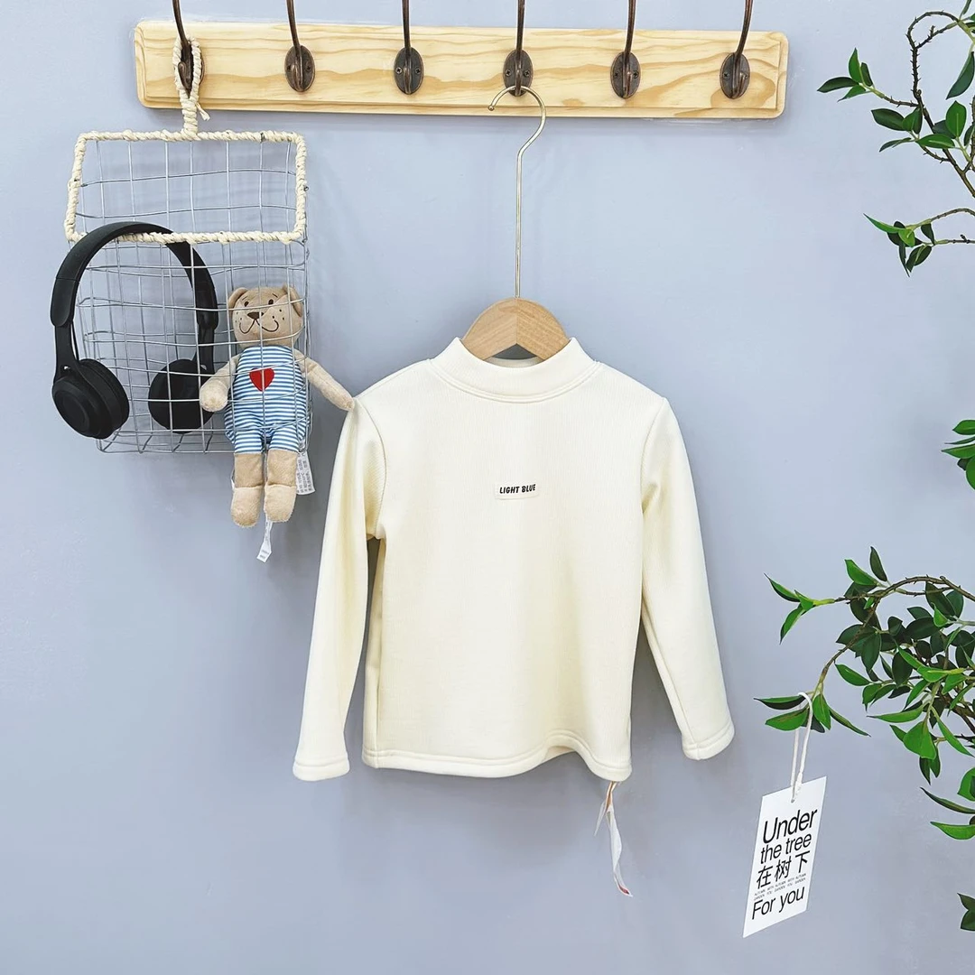 156儿童秋冬圆领加绒打底衫白色