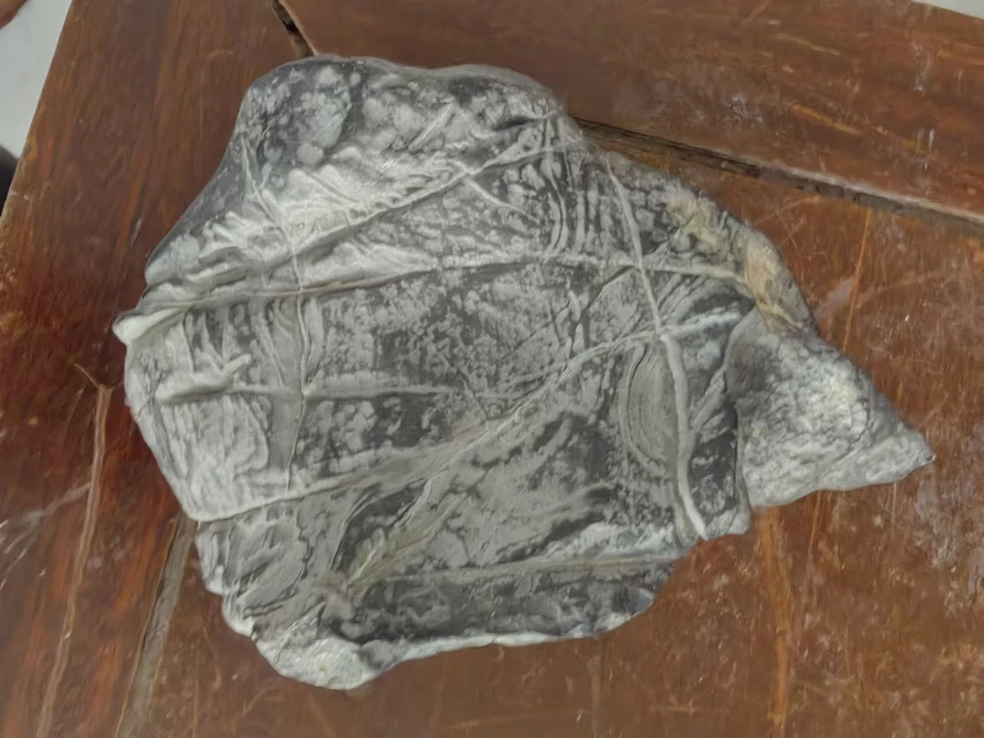 天然形成的灵璧石，摆件