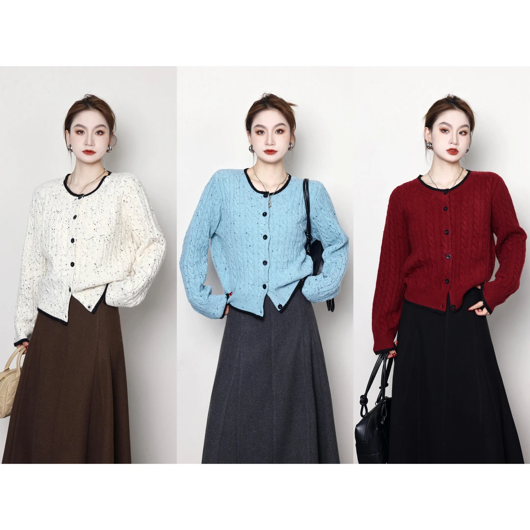 QC噜噜【点彩毛衣】微胖大码女冬季时尚撞色彩点针织毛衣ZY411H19