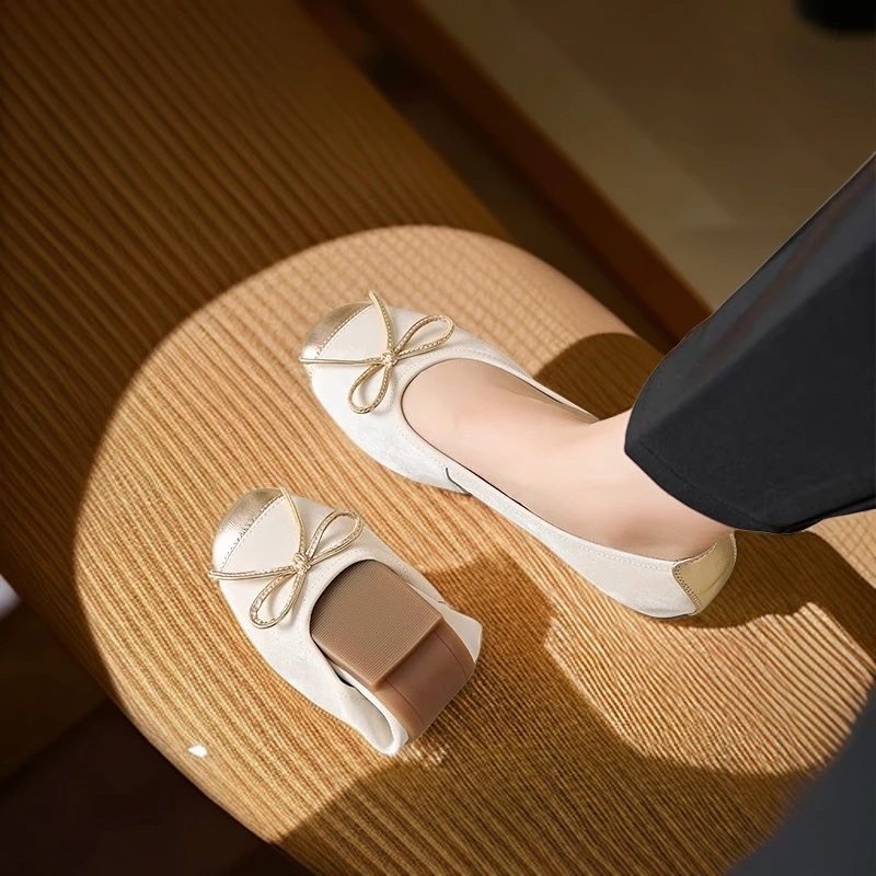 真皮休闲蛋卷鞋女春季软底羊皮妈妈鞋防滑牛筋底舒适鞋奶奶鞋女