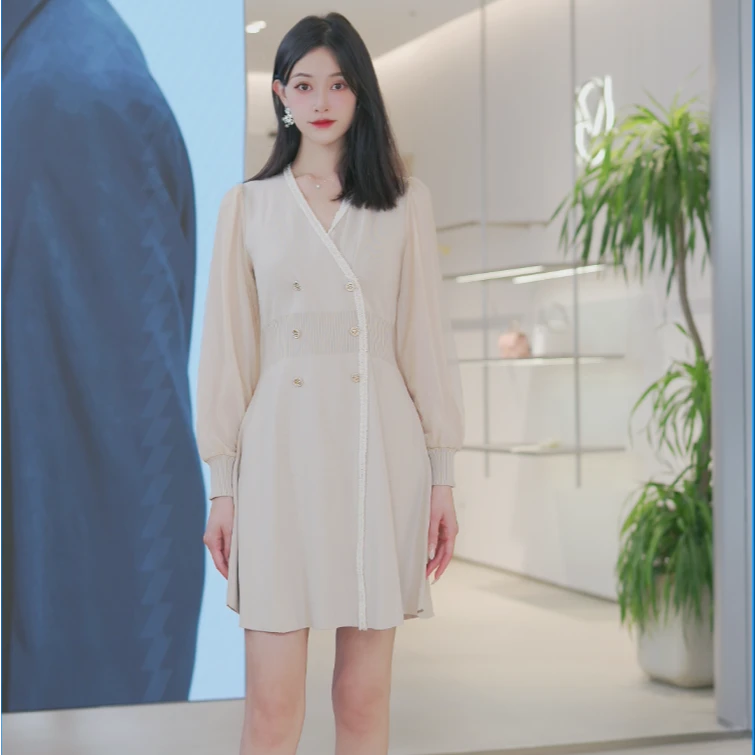 Migaino/曼娅奴法式气质温柔V领显瘦收腰针织裙MM42DW207