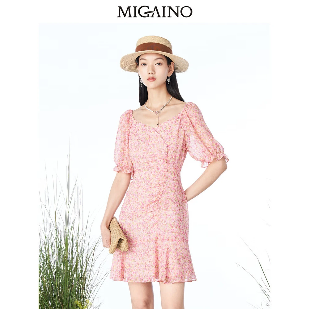 Migaino/曼娅奴设计感法式方领泡泡袖荷叶边甜美碎花连衣裙