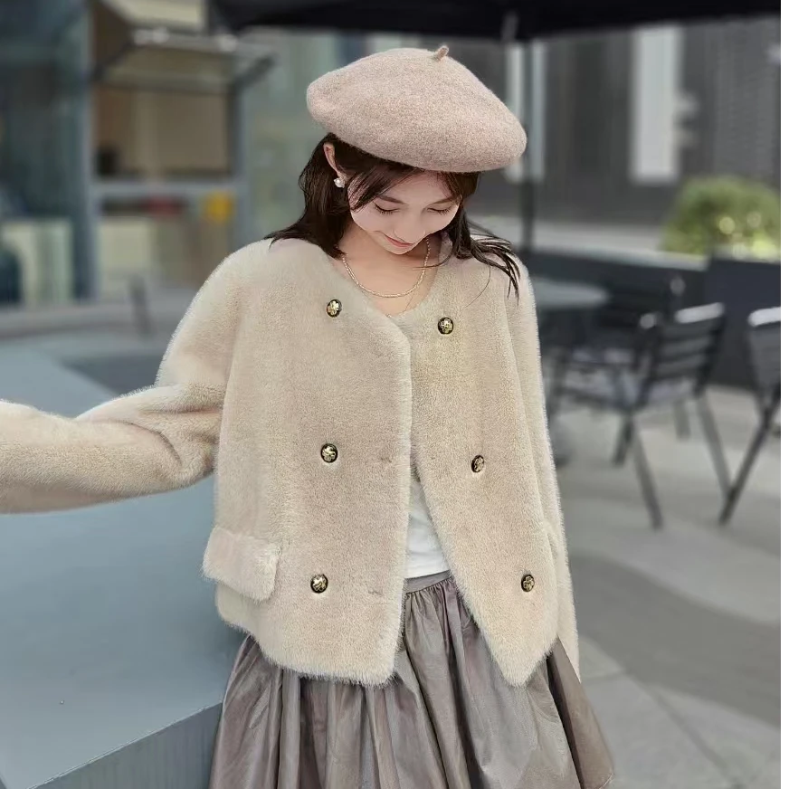 秋冬新款仿貂毛皮毛一体短外套气质显瘦圆领双排扣设计款女MM潮款