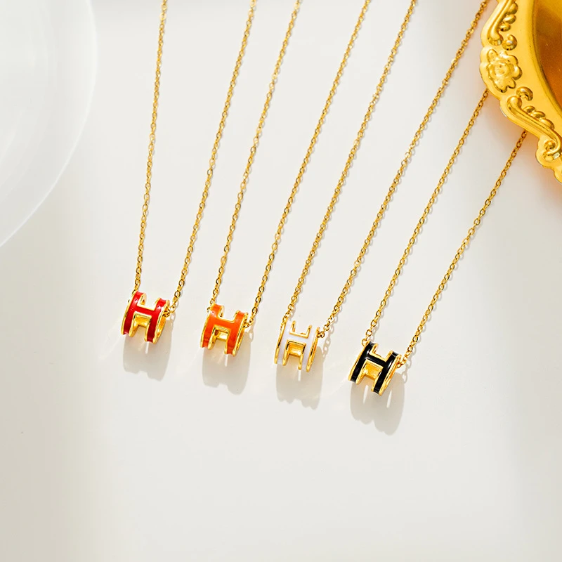 钛钢项链 H字母珐琅滴胶吊坠项链女新款网红时尚百搭锁骨链气质