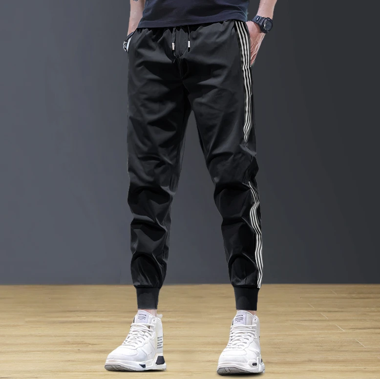 2024新款夏季薄款男士休闲裤男黑色冰丝侧边条纹速干运动九分男裤